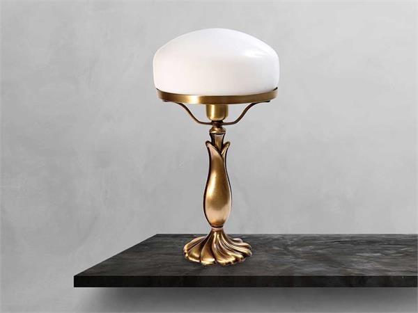 Lampe de table vintage en laiton LTB 1107