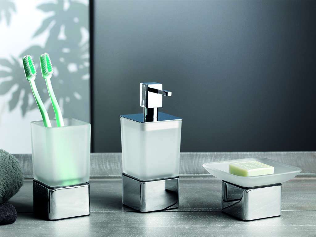 Set accessori bagno design in vetro verde