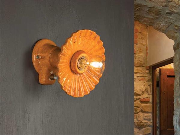 Rustic wall lamp Pagoda