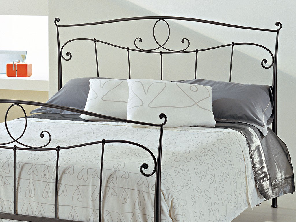 Wrought Iron Bed Elektra